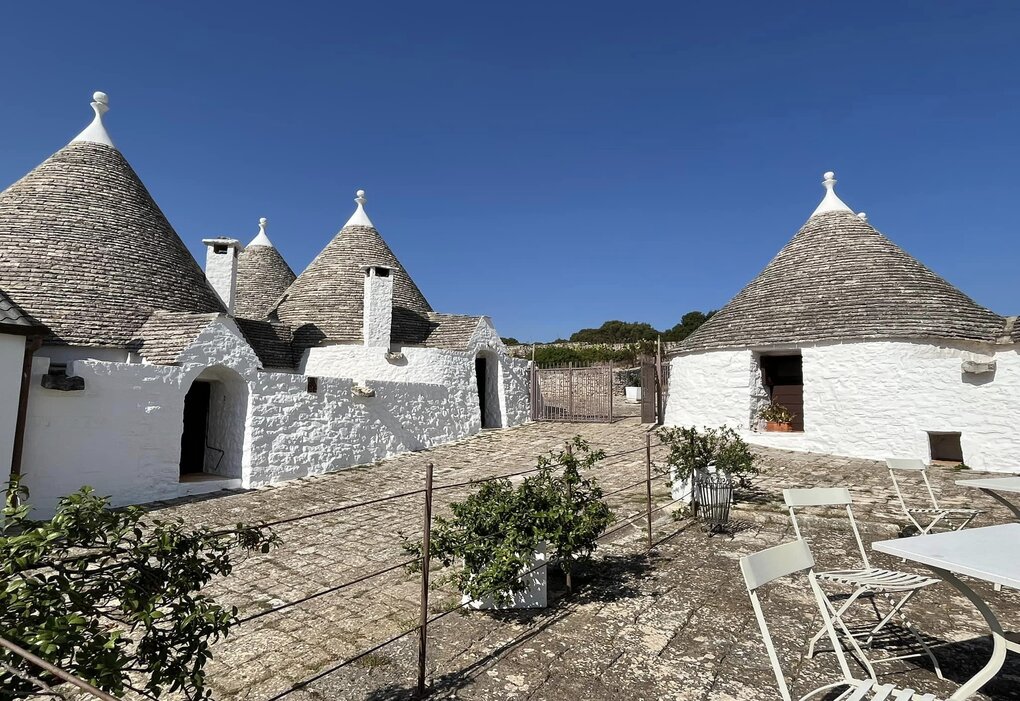 PUGLIA, VAL D’ITRIA: DORMIRE E MANGIARE TRA BORGHI, TRULLI E MASSERIE ...